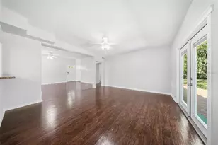 1004 Oakland Heights Ave, Plant City, FL 33563 - Photo 9