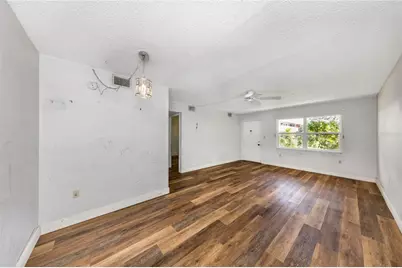 10032 65th Avenue N #9, Saint Petersburg, FL 33708 - Photo 5