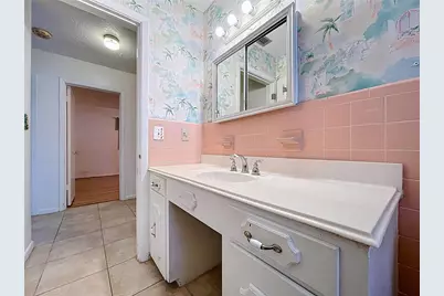 1002 Bay Breeze Terrace, Largo, FL 33770 - Photo 31