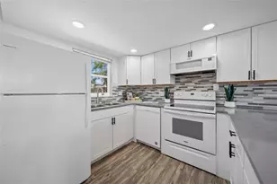 3519 Wellington Dr, Holiday, FL 34691 - Photo 9