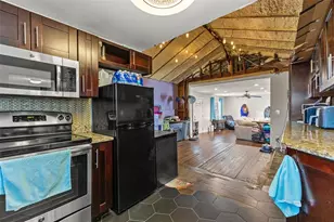 1747 26th Ave N, Saint Petersburg, FL 33713 - Photo 17