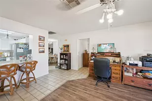 1633 Bentwood Dr, Sun City Center, FL 33573 - Photo 11