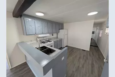 5375 6th Terrace S #106, Saint Petersburg, FL 33707 - Photo 7