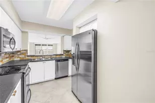 6105 Bahia Del Mar Cir, Saint Petersburg, FL 33715 - Photo 11