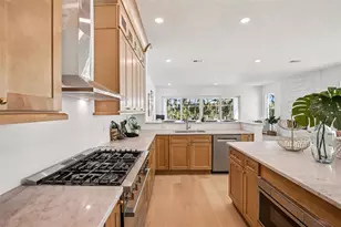 126 Ricardo Way NE, Saint Petersburg, FL 33704 - Photo 19