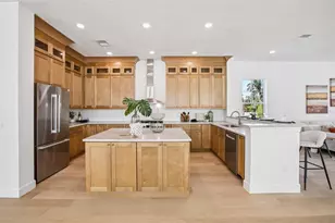 126 Ricardo Way NE, Saint Petersburg, FL 33704 - Photo 17