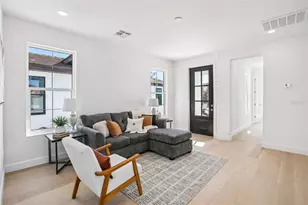 126 Ricardo Way NE, Saint Petersburg, FL 33704 - Photo 13