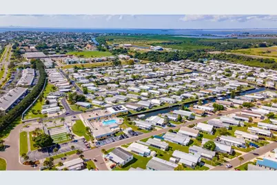 132 W Saint Lucia Loop, Apollo Beach, FL 33572 - Photo 51