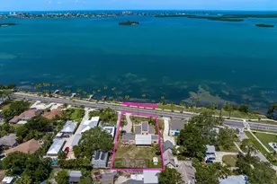 43 Edgewater Dr, Dunedin, FL 34698 - Photo 7