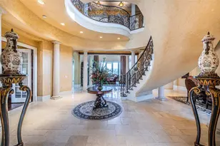 9209 Silverthorn Rd, Seminole, FL 33777 - Photo 9