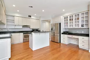 13104 Greengage Ln, Tampa, FL 33612 - Photo 17