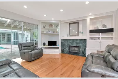 13104 Greengage Lane, Tampa, FL 33612 - Photo 13