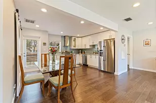 3827 17th St N, Saint Petersburg, FL 33714 - Photo 7