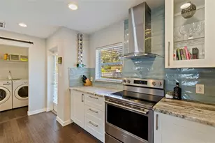 3827 17th St N, Saint Petersburg, FL 33714 - Photo 11