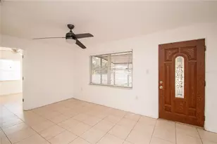 7911 52nd Way N, Pinellas Park, FL 33781 - Photo 9