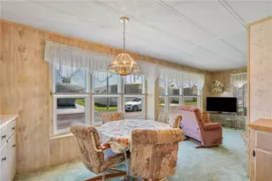 37812 Valencia Ave, Zephyrhills, FL 33541 - Photo 11