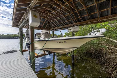 734 Weedon Drive NE, Saint Petersburg, FL 33702 - Photo 3