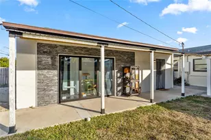 775 39th Ave NE, Saint Petersburg, FL 33703 - Photo 13