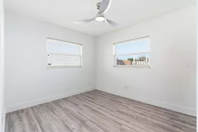 775 39th Avenue NE, Saint Petersburg, FL 33703 - Photo 9