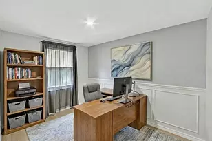 3706 Mistwood Dr, Tampa, FL 33619 - Photo 15