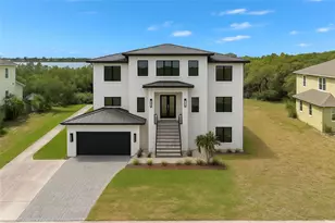 734 Weedon Dr NE, Saint Petersburg, FL 33702 - Photo 13