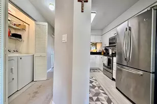 2749 Countryside Blvd, Clearwater, FL 33761 - Photo 15