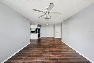 550 Golden Raintree Pl, Brandon, FL 33510 - Photo 9