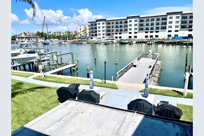 165 Medallion Boulevard #H, Madeira Beach, FL 33708 - Photo 5