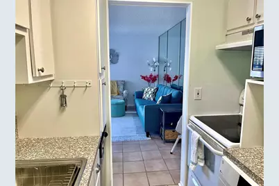 165 Medallion Boulevard #H, Madeira Beach, FL 33708 - Photo 7