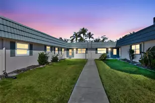 1811 Bedford Ln, Sun City Center, FL 33573 - Photo 1