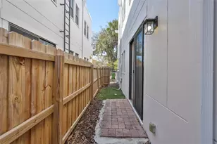 107 S Packwood Ave, Tampa, FL 33606 - Photo 9