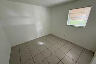 1270 8th Ave NE, Largo, FL 33770 - Photo 7