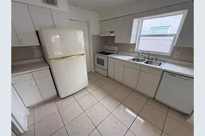 1270 8th Avenue NE, Largo, FL 33770 - Photo 3