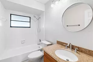 15717 Pennington Rd, Tampa, FL 33624 - Photo 31