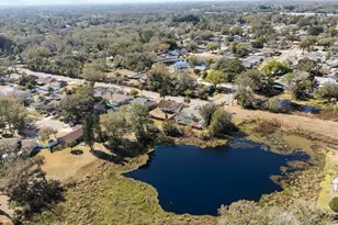 15717 Pennington Rd, Tampa, FL 33624 - Photo 49