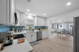 1268 Robin Hood Ln, Dunedin, FL 34698 - Photo 9