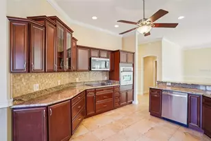 527 Beville Pl, The Villages, FL 32163 - Photo 9