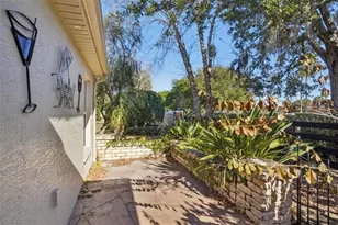 527 Beville Pl, The Villages, FL 32163 - Photo 45