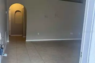 1045 Brenton Leaf Dr, Ruskin, FL 33570 - Photo 9