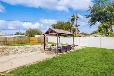 5550 Kelly Drive N, Saint Petersburg, FL 33703 - Photo 25