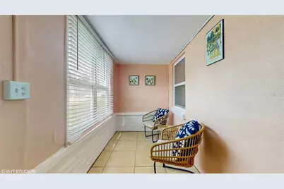 5550 Kelly Drive N, Saint Petersburg, FL 33703 - Photo 3