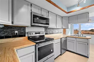 31226 St Joe Rd, Dade City, FL 33525 - Photo 5