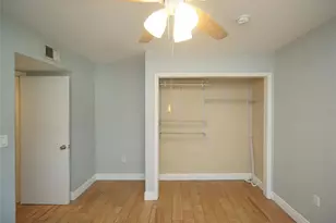 760 S Village Dr N, Saint Petersburg, FL 33716 - Photo 9