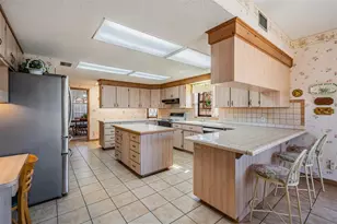 701 Duque Rd, Lutz, FL 33549 - Photo 29