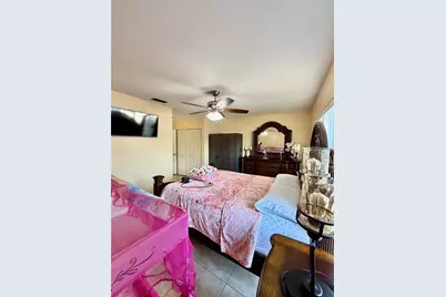 8026 Jackson Springs Road, Tampa, FL 33615 - Photo 15