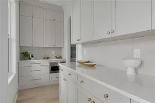 246 23rd Ave SE, Saint Petersburg, FL 33705 - Photo 13