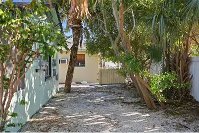 7960 Boca Ciega Drive, Saint Pete Beach, FL 33706 - Photo 35