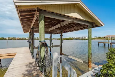 600 Soundview Drive, Palm Harbor, FL 34683 - Photo 61