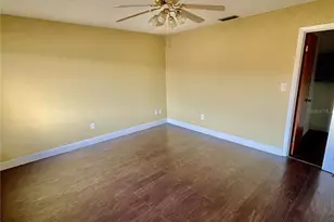 1726 Nevada Ave NE, Saint Petersburg, FL 33703 - Photo 9