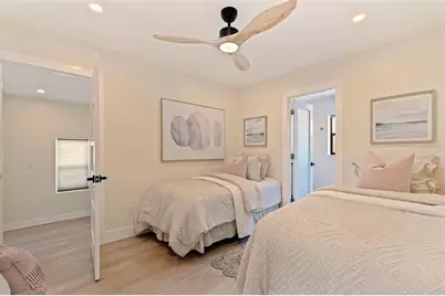 113 176th Avenue W, Redington Shores, FL 33708 - Photo 31
